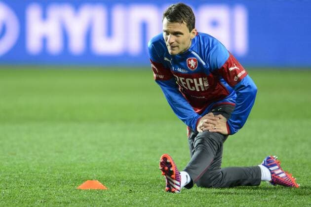 Czech soccer player David Lafata practices during the training prior to the qualification match Czech Republic vs Latvia for the European Championships in Prague, Czech Republic, March 27, 2015. (CTKxPhoto MichalxKamaryt) CTKPhotoP201503270872001  kmt 4