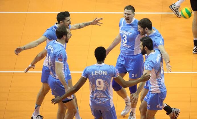 Berlin, Deutschland, 28.03.2015: Volleyball CEV Champions League Final 4 2015 - Halbfinale 1 BR Volleys - Zenit Kazan. Zenit Kazan jubelt