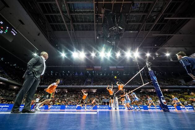 Berlin, Deutschland, 28.03.2015: Volleyball CEV Champions League Final 4 2015 - Halbfinale 1 BR Volleys - Zenit Kazan. Übersicht Uebersicht Totale Max-Schmeling-Halle