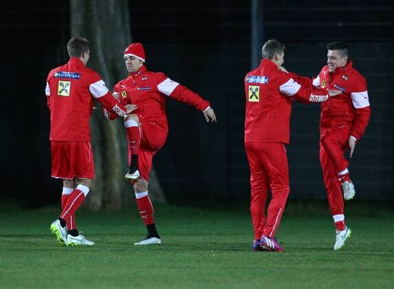 SOCCER - UEFA EURO EM Europameisterschaft Fussball 2016 quali, AUT vs BIH VIENNA,AUSTRIA,29.MAR.15 - SOCCER - UEFA European Championship EM Europameisterschaft 2016, European Qualifiers, OEFB international match Länderspiel Austria vs Bosnia and Herzegovina, training team AUT. Image shows Martin Hinteregger, Aleksandar Dragovic, Florian Klein and Zlatko Junuzovic (AUT). GEPAxpictures xChristianxOrt 