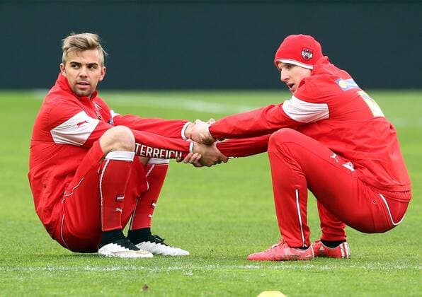 SOCCER - AUT vs BIH, friendly match VIENNA,AUSTRIA,30.MAR.15 - SOCCER - OEFB international match Länderspiel Austria vs Bosnia-Herzegovina, friendly match, preview, final training team AUT. Image shows Lukas Hinterseer and Martin Hinteregger (AUT). GEPAxpictures xChristianxOrt 