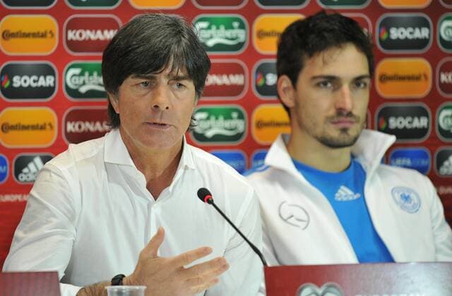 29.03.2015, Tiflis - UEFA EURO Quali 2015 - Pressekonferenz Deutschland - Bundestrainer Joachim Löw und Mats Hummels - 