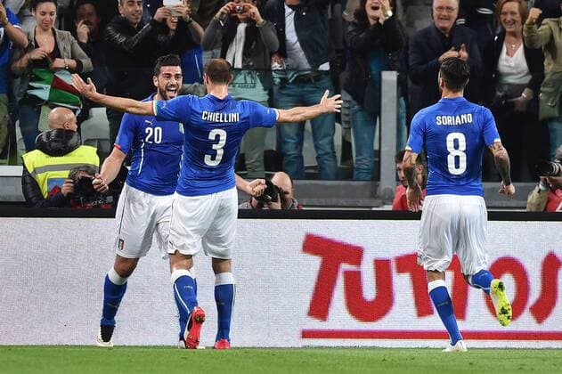 Torjubel Graziano Pelle Italia Goal celebration Italy - England Turin andreaxstaccioli