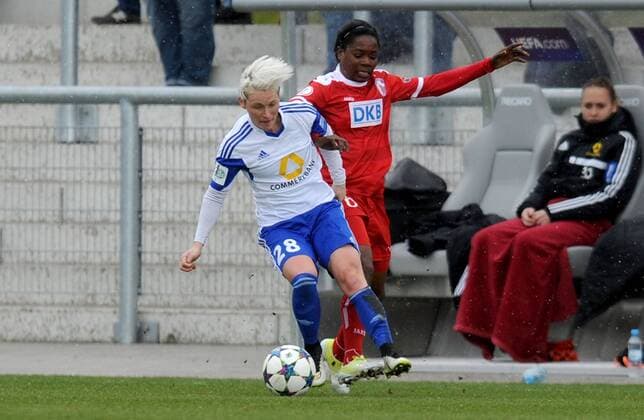 01.04.2015, xfux, Fussball DFB Pokal Halbfinale Damen, 1.FFC Frankfurt - Turbine Potsdam, v.l. Jessica Fishlock (1.FFC Frankfurt), Genoveva Anonma (Turbine Potsdam)