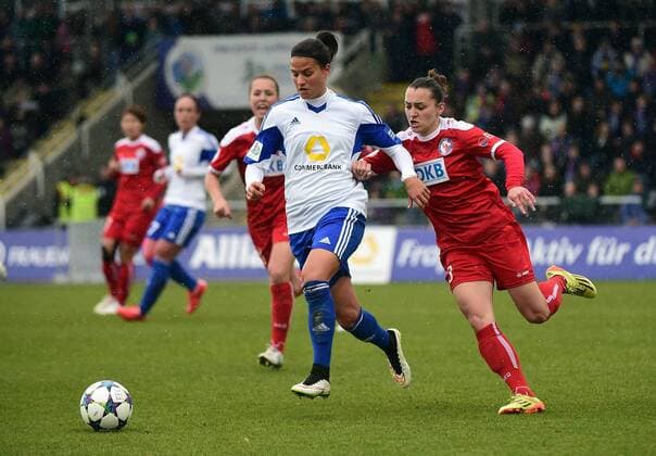 01.04.2015, xjhx, Fussball DFB Pokal Halbfinale Damen, 1.FFC Frankfurt - Turbine Potsdam, v.l. Dzsenifer Marozsan (1.FFC Frankfurt), Kathleen Ann Deines (Turbine Potsdam)