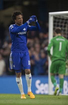 04.04.2015. London, England. Barclays Premier League. Chelsea versus Stoke City. Chelsea s Lo& xef;c R& xe9;my celebrates his goal which made it 2-1. xNigelxCookex  ActionPlus11610765