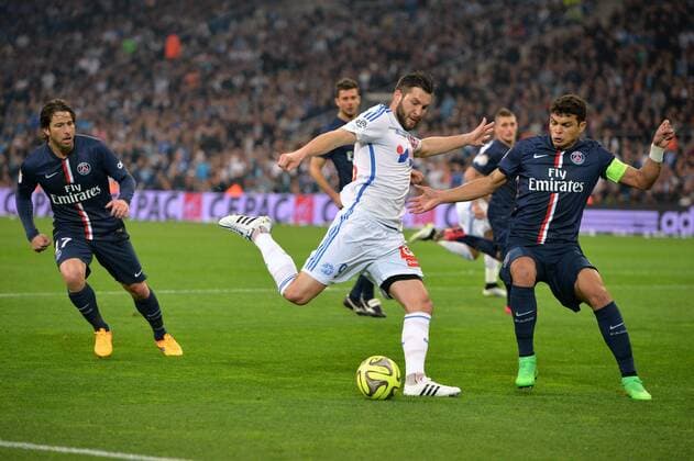 Andre Pierre Gignac (om) - Thiago Silva (psg) FOOTBALL : Marseille vs Paris SG - Ligue 1 - 05 04 2015 AnthonyBIBARD FEP Panoramic 