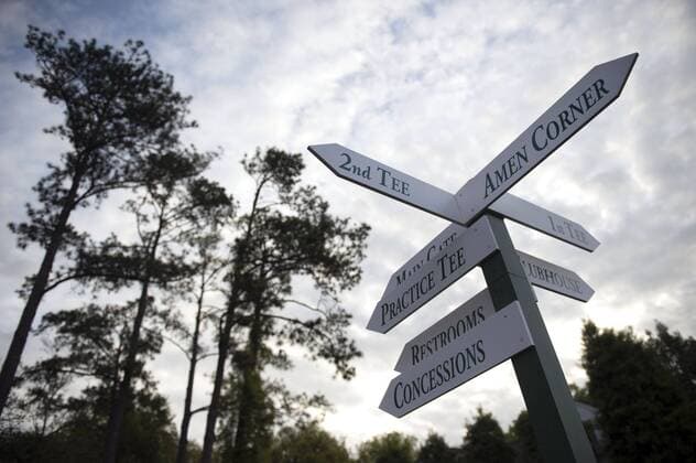 A direction sign is seen during a practice round prior to the 2015 Masters Tournament at Augusta, National in Augusta, Georgia on April 6, 2015.  AUG20150406306 KEVINxDIETSCH
