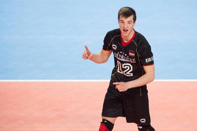 06.04.2015, Sakarya Spor Salonu, Sakarya Volleyball, 2015 CEV U19 Volleyball European Championship EM Europameisterschaft Europameisterschaft, Deutschland vs. Spanien Jubel Julian Zenger ( 12 GER) Libero