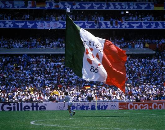 Weltmeisterschaft Finale, Argentinien - BR Deutschland in Mexiko-Stadt: Mexiko-Fahne mit dem Logo der WM