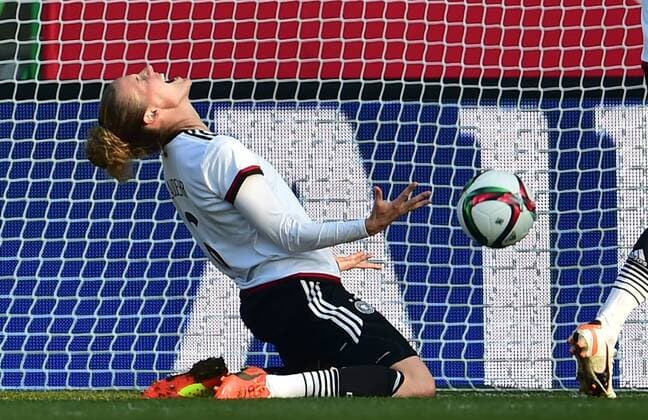 08.04.2015 - Frauen Damen Fussball - Länderspiel - Testspiel Freundschaftsspiel - Deutschland Germany - Brasilien Brazil - - Simone Laudehr (6, Deutschland ) Torjubel Jubel Freude