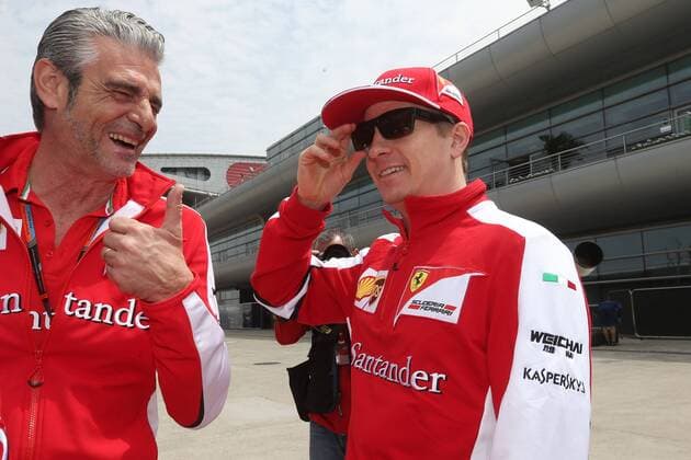 Motorsports: FIA Formula One World Championship WM Weltmeisterschaft 2015, Grand Prix of China, Maurizio Arrivabene (ITA, Scuderia Ferrari), 7 Kimi Raikkonen (FIN, Scuderia Ferrari), xHOCHxZWEIx