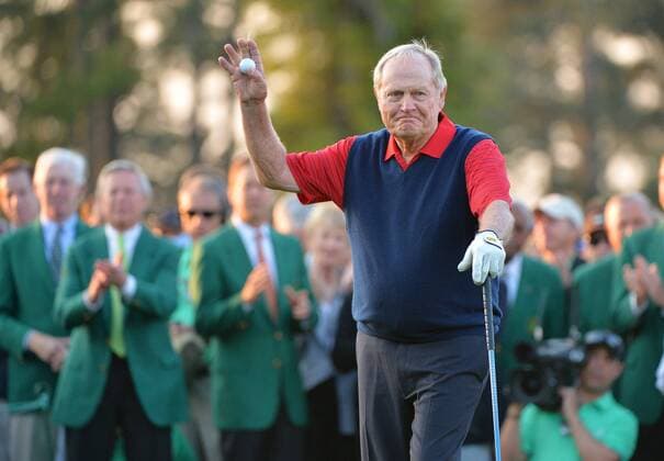 Jack Nicklaus tees off at hole 1 to start the 2015 Masters Tournament at Augusta National Golf Club in Augusta, Georgia on April 9, 2015.  MAS20150409109 KEVINxDIETSCH