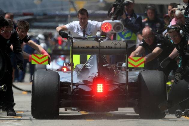 Motorsports: FIA Formula One World Championship WM Weltmeisterschaft 2015, Grand Prix of China, 6 Nico Rosberg (GER, Mercedes AMG Petronas Formula One Team), xHOCHxZWEIx