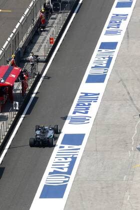 Motorsports: FIA Formula One World Championship WM Weltmeisterschaft 2015, Grand Prix of China, 6 Nico Rosberg (GER, Mercedes AMG Petronas Formula One Team), xHOCHxZWEIx