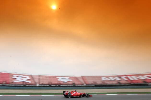 Motorsports: FIA Formula One World Championship WM Weltmeisterschaft 2015, Grand Prix of China, 5 Sebastian Vettel (GER, Scuderia Ferrari), xHOCHxZWEIx