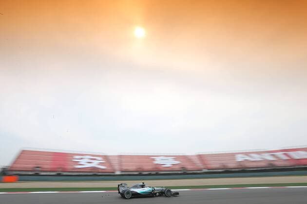 Motorsports: FIA Formula One World Championship WM Weltmeisterschaft 2015, Grand Prix of China, 6 Nico Rosberg (GER, Mercedes AMG Petronas Formula One Team), xHOCHxZWEIx
