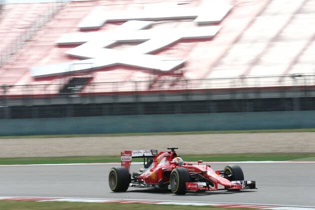 Motorsports: FIA Formula One World Championship WM Weltmeisterschaft 2015, Grand Prix of China, 5 Sebastian Vettel (GER, Scuderia Ferrari), xHOCHxZWEIx