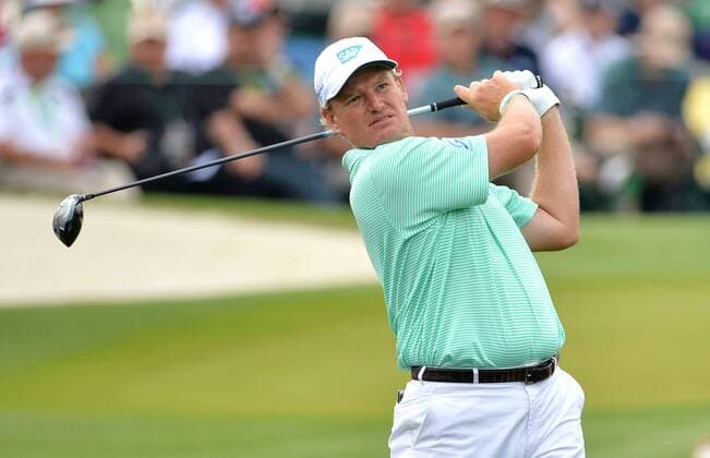Ernie Els from South Africa hits his tee shot on the 3rd hole in the second round of the 2015 Masters Tournament at Augusta National Golf Club in Augusta, Georgia on April 10, 2015.  AUG20150410120 KEVINxDIETSCH