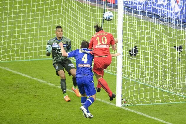 Zlatan Ibrahimovic (PSG) vs MARANGE Florian (Bastia) FOOTBALL : PSG vs Bastia - Finale - Coupe de la ligue - 11 04 2015 JBAutissier Panoramic 