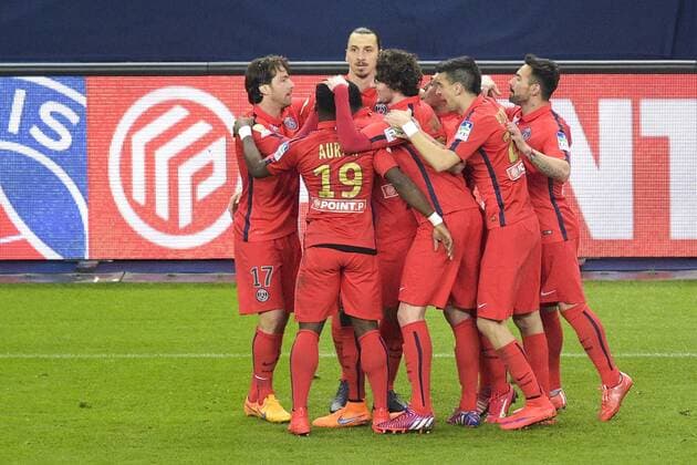 joie de Zlatan Ibrahimovic (PSG) apres son but sur penalty joie des joueurs Parisiens FOOTBALL : PSG vs Bastia - Finale - Coupe de la ligue - 11 04 2015 JBAutissier Panoramic 
