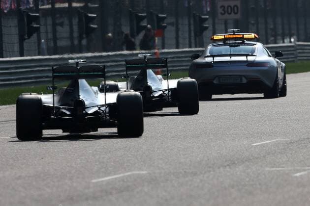 Motorsports: FIA Formula One World Championship WM Weltmeisterschaft 2015, Grand Prix of China, 6 Nico Rosberg (GER, Mercedes AMG Petronas Formula One Team), 44 Lewis Hamilton (GBR, Mercedes AMG Petronas Formula One Team), Bernd Maylaender (GER, Safety Car driver), xHOCHxZWEIx