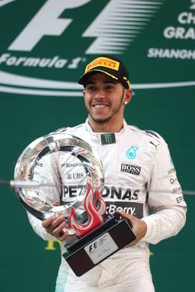 Motorsports: FIA Formula One World Championship WM Weltmeisterschaft 2015, Grand Prix of China, 44 Lewis Hamilton (GBR, Mercedes AMG Petronas Formula One Team), xHOCHxZWEIx