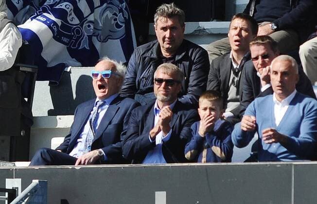 Football - 2015 Premier League QPR v Chelsea Roman Abramovich Chelsea Owner in the stands at Loftus road COLORSPORT ANDREW COWIE 