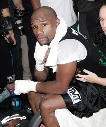 April 14, 2015 - Las Vegas, Nevada, United States of America - World Super Welterweight Boxing Champion Floyd Mayweather jr holds public workout for his upcoming bout - ZUMAt114