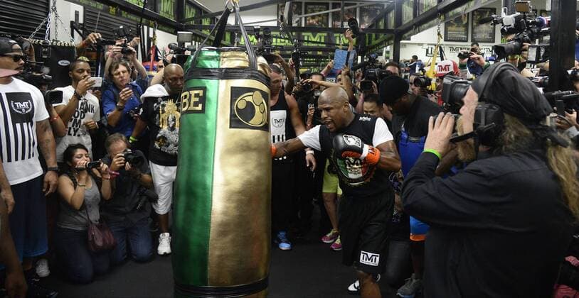 April 14,2015. Las Vegas NV. Floyd Mayweather Jr. trains for media day at his gym . Mayweather Media Day - ZUMAbl1_