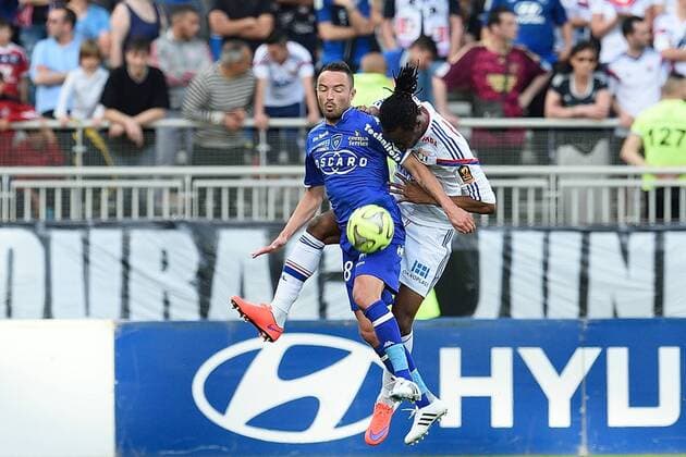Bakary Kone (lyon) vs Gael Danic (bastia) FOOTBALL : Lyon vs Bastia - Ligue 1 - 15 04 2015 FredericChambert Panoramic 