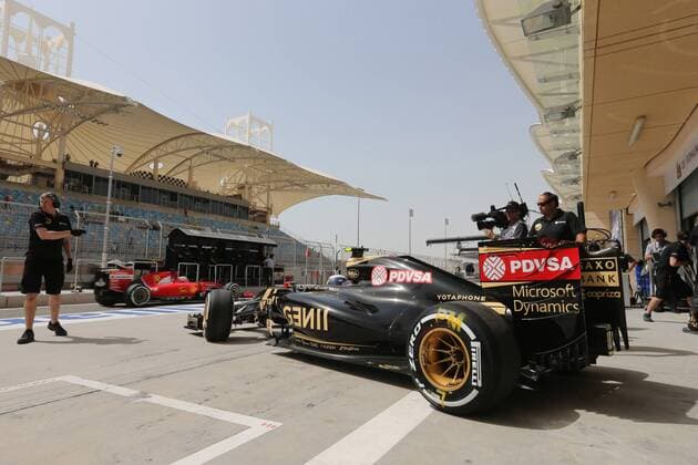 17.04.2015 - Free Practice 1, Pastor Maldonado (VEN) Lotus F1 Team E23 Bahrain Grand Prix, Sakhir 16 - 19 April 2015 