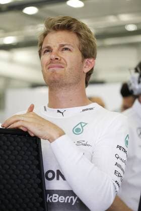 Motorsports: FIA Formula One World Championship WM Weltmeisterschaft 2015, Grand Prix of Bahrain, 6 Nico Rosberg (GER, Mercedes AMG Petronas Formula One Team), xHOCHxZWEIx