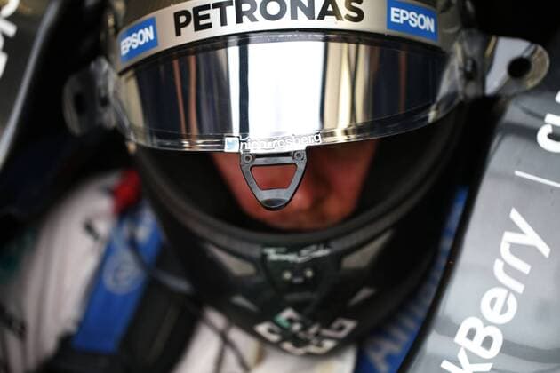 Motorsports: FIA Formula One World Championship WM Weltmeisterschaft 2015, Grand Prix of Bahrain, 6 Nico Rosberg (GER, Mercedes AMG Petronas Formula One Team), xHOCHxZWEIx