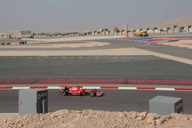 FORMULA 1 - Bahrain GP SAKHIR,BAHRAIN,18.APR.15 - MOTORSPORTS, FORMULA 1 - Grand Prix of Bahrain, Bahrain International Circuit, practice and qualifying. Image shows Sebastian Vettel (GER Ferrari). GEPAxpictures xFritzxMueller 