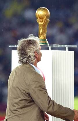 Finale der Fußball WM 2002 in Japan und Südkorea in Yokohama 0:2 WM 2002 - Teamchef Rudi Völler