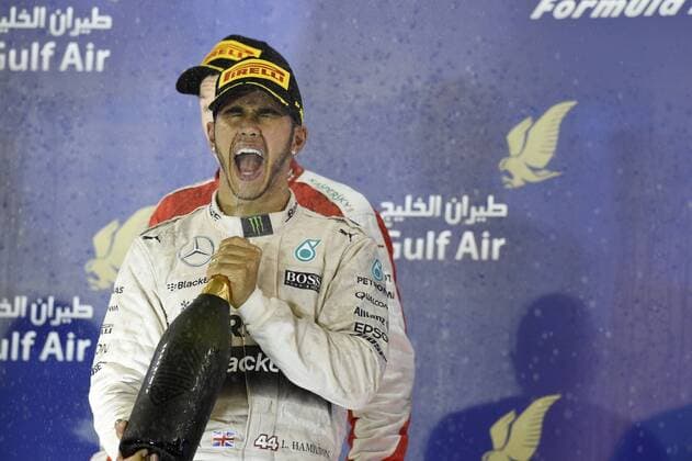 Motorsports: FIA Formula One World Championship WM Weltmeisterschaft 2015, Grand Prix of Bahrain, 44 Lewis Hamilton (GBR, Mercedes AMG Petronas Formula One Team), xHOCHxZWEIx