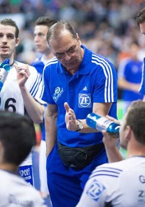 Berlin, Deutschland, 22.04.2015: Volleyball Bundesliga Playoffs Finale Spiel 2 (Best of Five) Saison 2014 2015 - Berlin Recycling Volleys - VfB Friedrichshafen. Trainer Stelian Moculescu (Friedrichshafen)