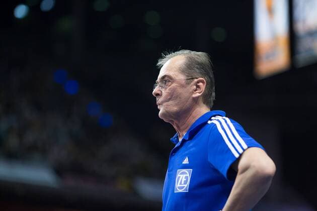 Berlin, Deutschland, 22.04.2015: Volleyball Bundesliga Playoffs Finale Spiel 2 (Best of Five) Saison 2014 2015 - Berlin Recycling Volleys - VfB Friedrichshafen. Trainer Stelian Moculescu (Friedrichshafen)