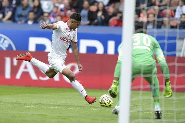 Sofiane Boufal (losc) FOOTBALL : Paris Saint Germain PSG - OSC Lille LOSC - - Ligue 1 - 25 04 2015 JBAutissier Panoramic 
