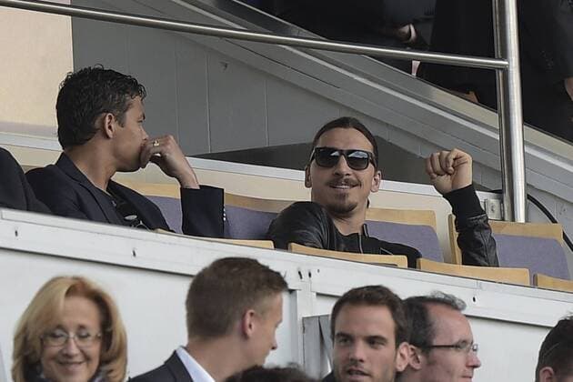 Zlatan Ibrahimovic (PSG) , Thiago Silva (PSG) FOOTBALL : Paris Saint Germain PSG - OSC Lille LOSC - - Ligue 1 - 25 04 2015 JBAutissier Panoramic 