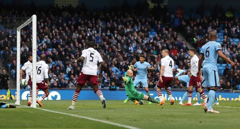 Fernandinho of Manchester City scores his sides third goal - Manchester City vs. Aston Villa - Barclay s Premier League - Etihad Stadium - Manchester - 25 04 2015 Pic Philip Oldham Sportimage EDITORIAL USE ONLY. No use with unauthorised audio, video, data, fixture lists, club league logos or live services. Online in-match use limited to 120 images, no video emulation. No use in betting, games or single club league player publications.