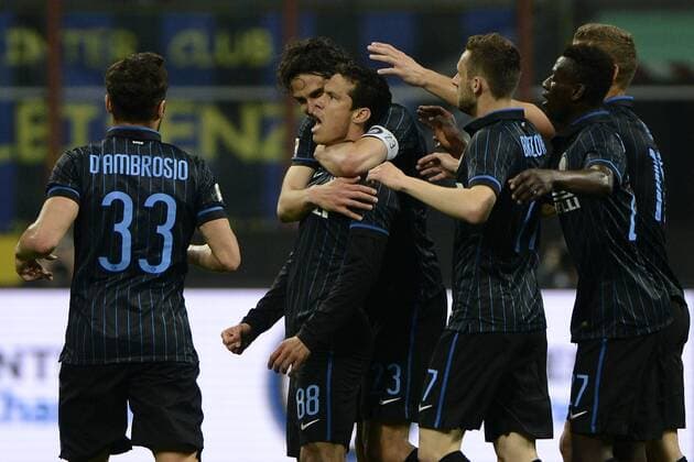 Hernanes Inter 1-0. Celebration goal - Mailand, 25-04-2015 Stadio Giuseppe Meazza - Football Calcio Serie A Inter Mailand vs AS Rom giuseppexceleste