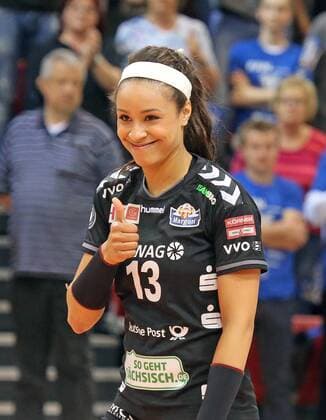Allianz MTV Stuttgart Deutschland, Stuttgart, 25.04.2015, Volleyball, 1. Bundesliga Frauen, Saison 2014 2015, Play-Off Finale, Allianz MTV Stuttgart - Dresdner SC: Lisa Izquierdo-Mocasqui (Dresdner SC).