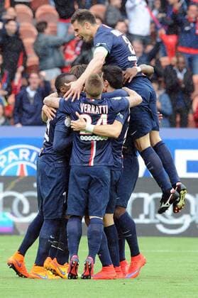 EQUIPE DE FOOTBALL DU PSG - THIAGO MOTTA (psg) - JOIE FOOTBALL : Paris St Germain (PSG) vs Lille OSC - Ligue 1 - 25 04 2015 FEP 
