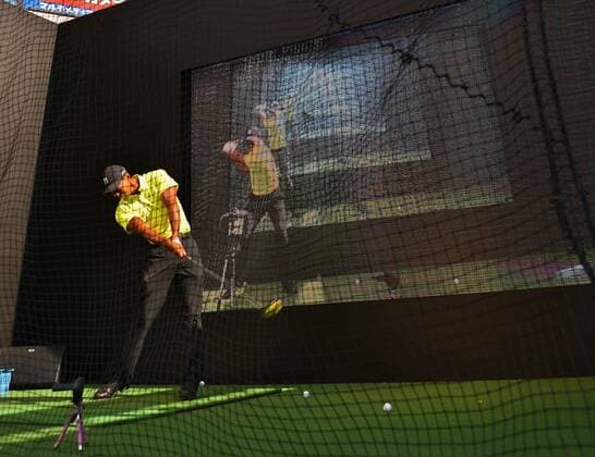 Tiger Woods competes the driving distance with Japanese amature golfer during an event for Nike, Inc. in Tokyo, Japan, on April 26, 2015.  TKP2015042616 KEIZOxMORI
