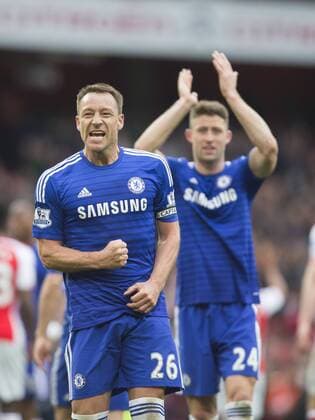 26.04.2015. London, England. Barclays Premier League. Arsenal versus Chelsea. Chelsea s John Terry celebrates at the final whistle. xNigelxCookex  ActionPlus11616059