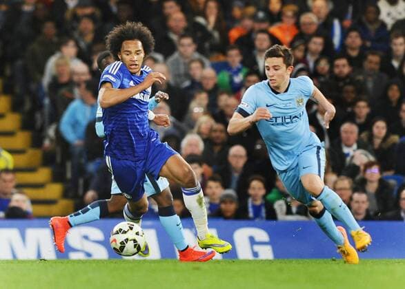 Aktuell Fußball, England, FA Youth Cup Finale, FC Chelsea - Manchester City Football - 2014 2015 FA Youth Cup Final 2nd leg - Chelsea v Manchester City Isiah Brownof Chelsea and Pablo Maffeo of City at Stamford Bridge. COLORSPORT ANDREW COWIE 