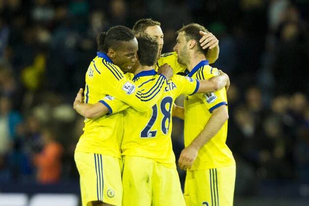 29.04.2015. Leicester, England. Barclays Premier League. Leicester City vs Chelsea. Chelsea players celebrate after the final whistle. xGrahamxWilsonx  ActionPlus11616677