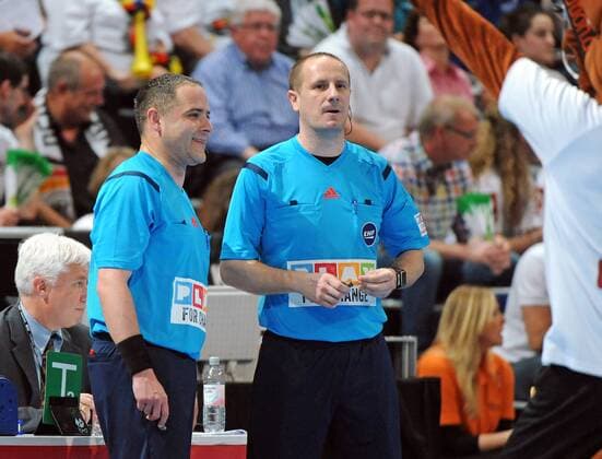 Deutschland vs. Spanien Mannheim, SAP Arena 29.4.2015 , Handball, Männer, EM-Qualifikation Schiedsrichter v. li. Matija Gubica Boris Milosevic (CRO) Foto und alle